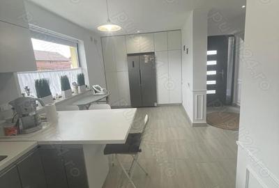 Casă cu 3 camere cu Teren 250 Mp în Central - 4