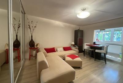 Apartament cu 2 camere semidecomandat, mobilat în 13 Septembrie - 5