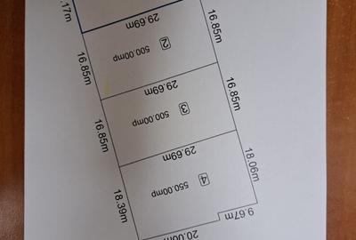 Teren Construcții intravilan de 450 mp, în Lazu - 6