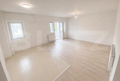 Apartament cu 3 camere semidecomandat în Baciu
