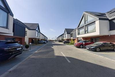 Casă cu 5 camere cu Canalizare în Pipera