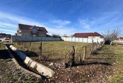 Teren de 540 mp, în Mădăras - 1