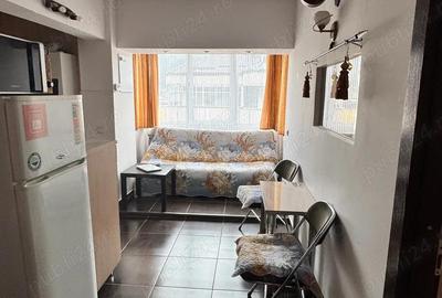 Ap 1 cam Ultracentral Bdul Republicii, et 3 Pret 42500 EURO