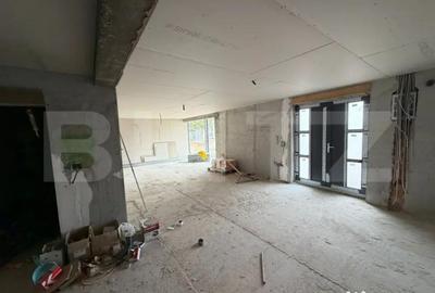 Casă cu 7 camere cu Teren 950 Mp în Central - 11
