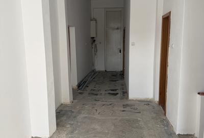 Spatiu Comercial - 8