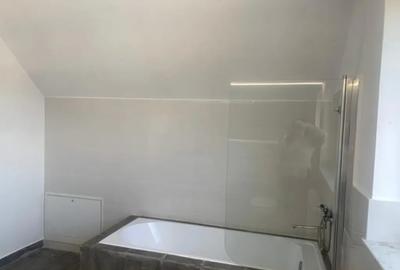 Casă cu 5 camere cu Teren 395 Mp în Malu Mare - 17