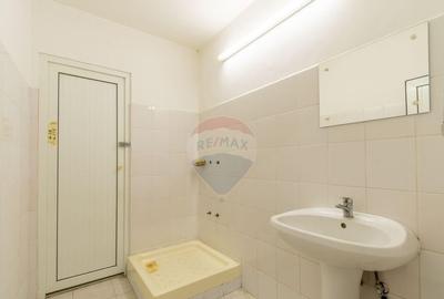 Spațiu comercial, de 1,729 mp, în Luna - 4