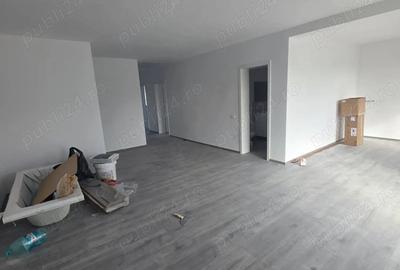 Casă cu 3 camere cu Teren 350 Mp în Central - 2