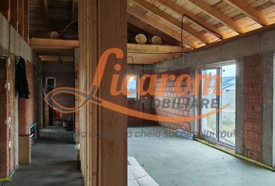 Casă individuală cu 4 camere cu Canalizare în Cristian - 4