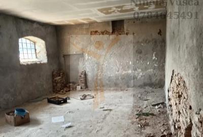 Teren de 672 mp, în Aninoasa - 6