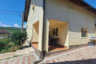 Casă cu 5 camere cu Teren 530 Mp în Davidești - 6
