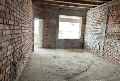 Casă cu 7 camere cu Teren 900 Mp în Dorohoi - 3