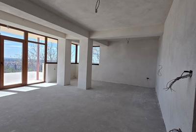 Casă cu 5 camere cu Teren 600 Mp în Podgoria - 14