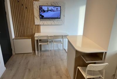 APARTAMENT 2 CAMERE + 1 GARSONIERĂ-ZONA. IAKI HOTEL-50 M DE PLAJĂ-MAMAIA- - 5