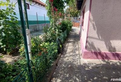 Casă cu 6 camere cu Canalizare în Ovidiu - 3