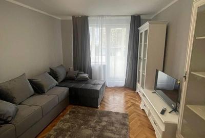 Apartament cu 3 camere decomandat în Central - 2