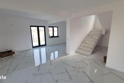 Casă cu 4 camere cu Teren 400 Mp în Domnești - 2