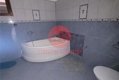 Spațiu comercial, de 467 mp, în Nord - 5