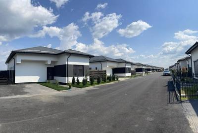 Casă individuală cu 5 camere cu Canalizare în Balotești - 2