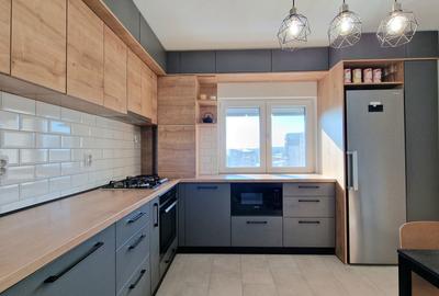 Apartament cu 3 camere decomandat în 13 Septembrie - 7