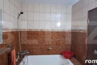 Apartament cu 2 camere decomandat în Micro 17