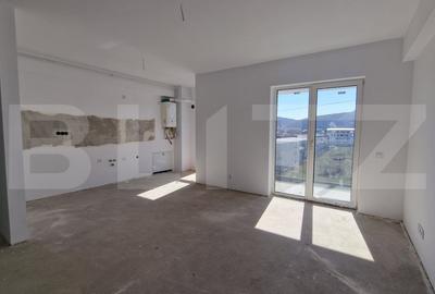 Apartament cu 2 camere semidecomandat, mobilat în Florești - 1