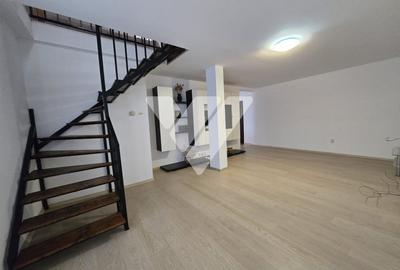 Apartament tip mansarda 3 camere de vanzare Zona Strand - 15