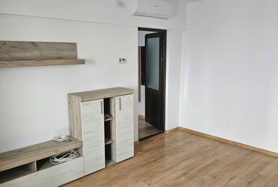 Apartament cu 3 camere semidecomandat în Exterior Vest - 4