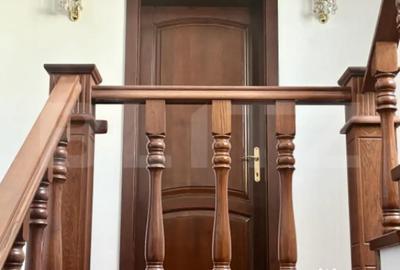 Casă cu 7 camere cu Teren 868 Mp în Soarelui - 11