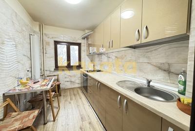 Apartament cu 2 camere decomandat, mobilat în Polonă - 10