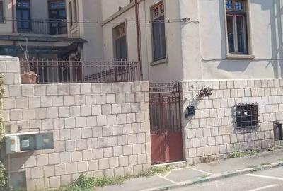 Casă cu 6 camere în Parcul Carol - 6