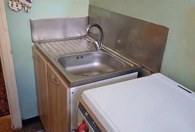 Vand Apartament cu doua camere in zona lini?tita. - 8