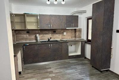 Apartament cu 4 camere semidecomandat în Central - 9