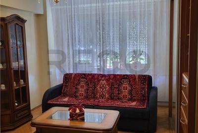 Apartament cu 3 camere decomandat în Valenta - 2