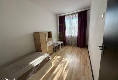 Apartament cu 3 camere semidecomandat în Central - 6