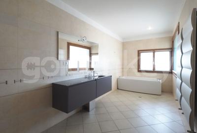 Vila moderna mobilata cu 5 camere | piscina - 18