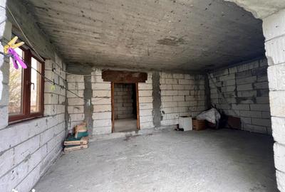 Casă cu 4 camere cu Teren 2244 Mp în Măciuca - 2