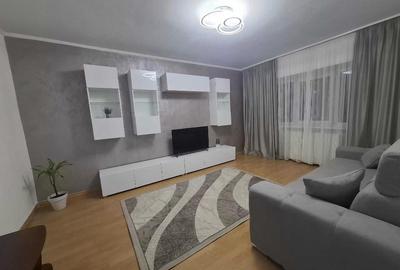Apartament cu 2 camere decomandat, mobilat în Casa de Cultură