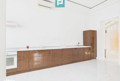 Apartament cu 3 camere în Central - 16