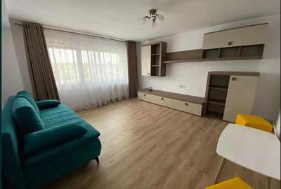 Apartament cu 3 camere decomandat, mobilat în Scriitorilor