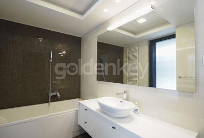 Apartament ultra-finisat cu 4-5 camere, vedere libera, 2 garaje - 12