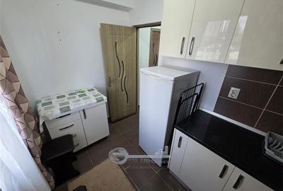 Garsonieră decomandată, mobilată în Cug - 6