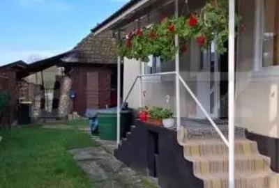 Casa cu 2 camere baie bucatarie