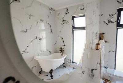 Casă cu 3 camere cu Teren 411 Mp în Vișan - 1