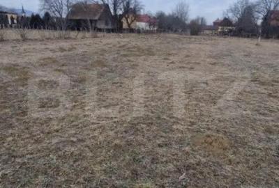 Teren de 867 mp, în Central - 10