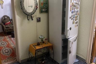 Apartament cu 3 camere semidecomandat în Exterior Vest