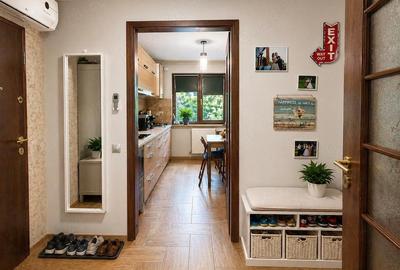 Apartament cu 4 camere decomandat în Central - 1