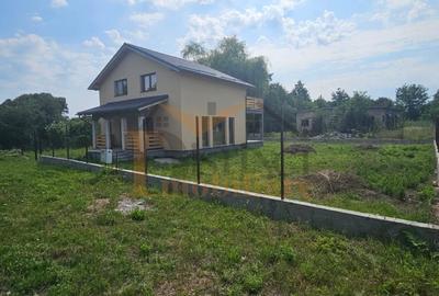 Casa noua de vanzare, cu 750 mp teren, Halchiu la 3 min de centru. - 2
