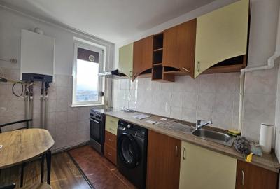 Apartament 2 camere, decomandat,mobilat si utilat, la Poalele Cetatii Apartament 2 camere, decomandat,mobilat si utilat, la Poalele Cetatii - 4