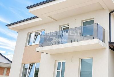Casă cu 4 camere cu Teren 476 Mp în Cetate